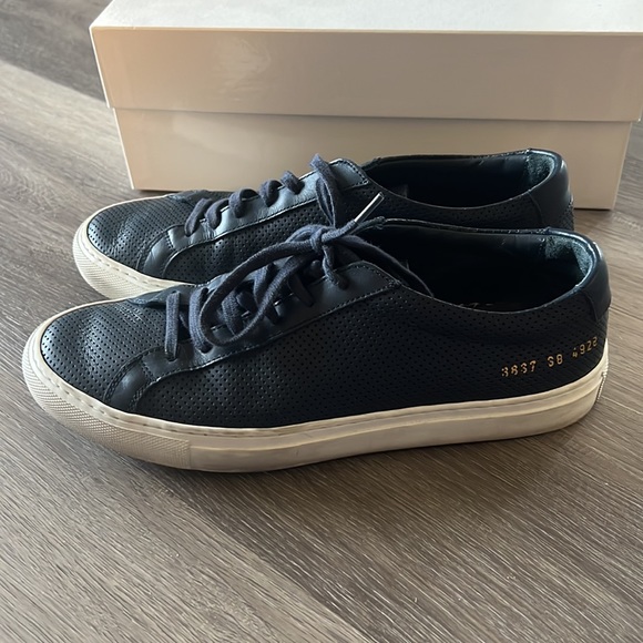 Common Projects Woman Navy Leather Perforated 38 with Box - Picture 3 of 8